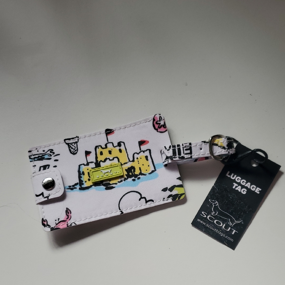 Scout Sandcastle Print Luggage Tag in White, Yellow & Pink